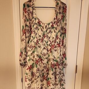 Steve Madden sweetheart neck smocked dress